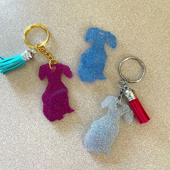 🎉🎉2x HP🎉🎉 Handmade Dog- Dachshund w/ Ears Keychain - Picture 1 of 6